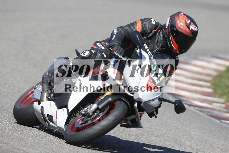 Archiv-2025/03 04.04.2025 TZ Motorsport ADR/Gruppe gruen/4